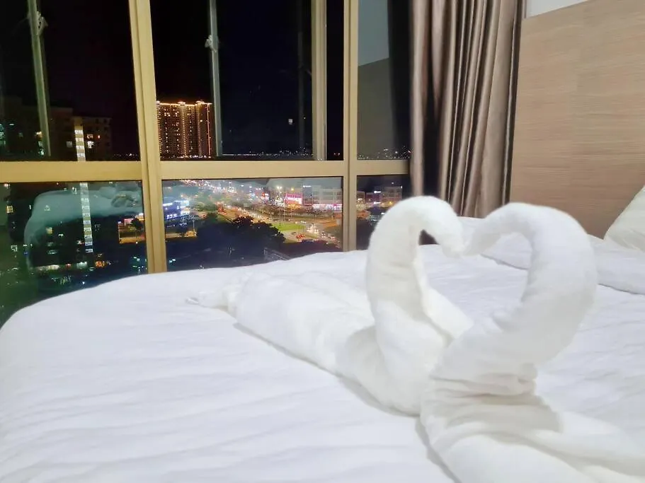 Muji Studio Lake View High Floor Palazio Mount Austin By Gdragon Homestay Johor Bahru Apartment