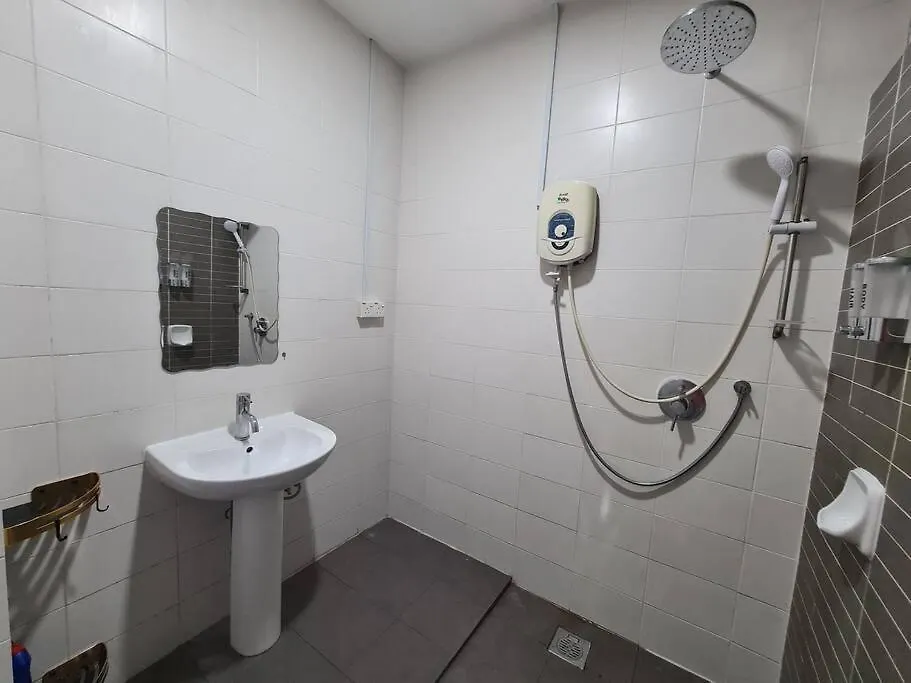 شقة Muji Studio Lake View High Floor Palazio Mount Austin By Gdragon Homestay جوهر بهرو